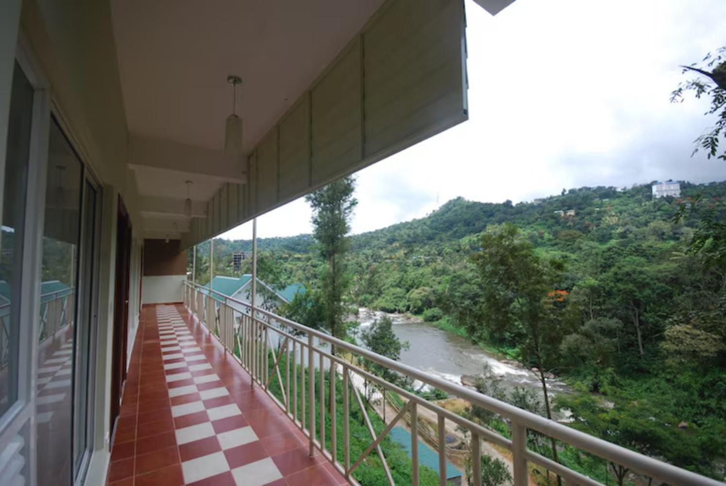 Rivulet Resort Munnar Eksteriør billede